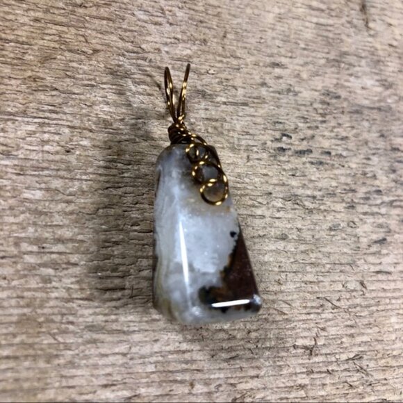 Natural Banded Agate Necklace Pendant - Picture 2 of 5
